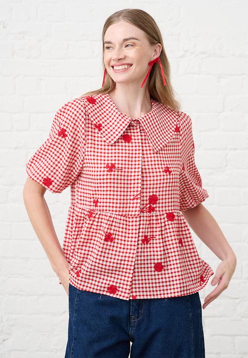 Me&B - Peplum Blouse in Interest Gingham - Red