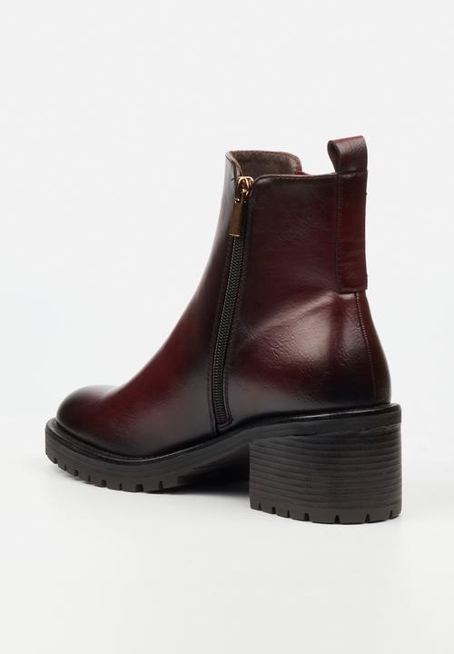 Miss Black - Creek 1 chelsea chunky heel ankle boot - burgundy