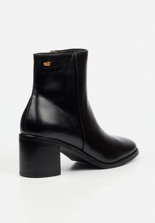 Miss Black - Zuri 1 block heel ankle boot - black