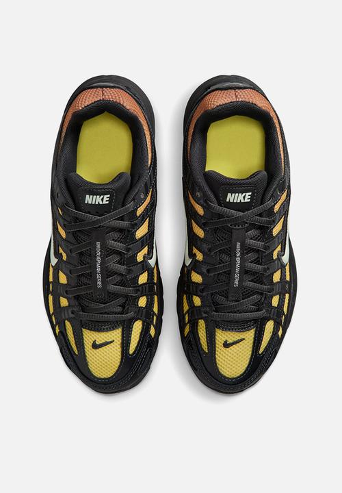 Nike - Nike P-6000