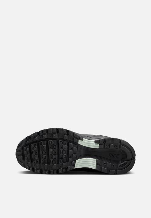 Nike - Nike P-6000
