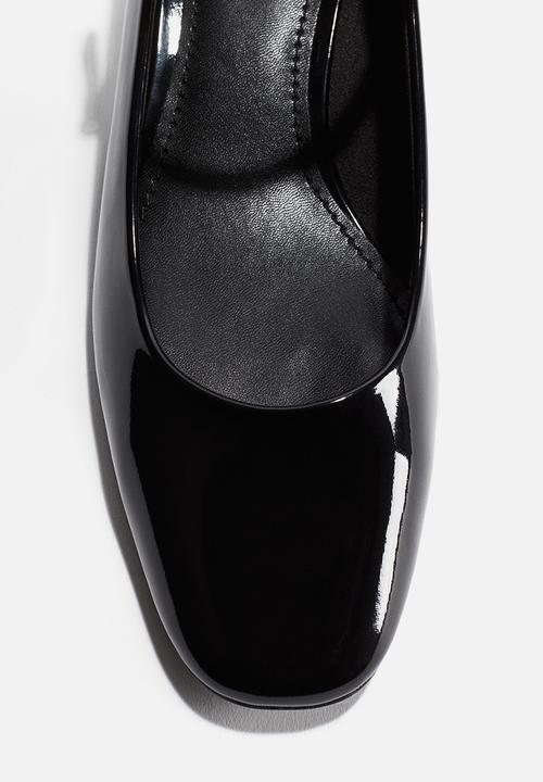 H&M - Patent mary janes - black
