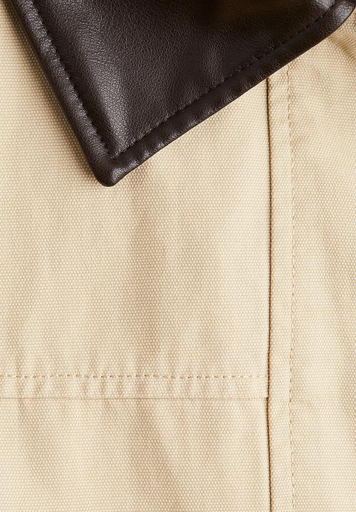 H&M - Coated-collar twill jacket - light beige