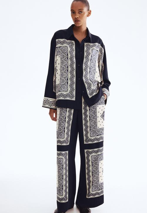 H&M - Oversized twill shirt - navy blue patterned