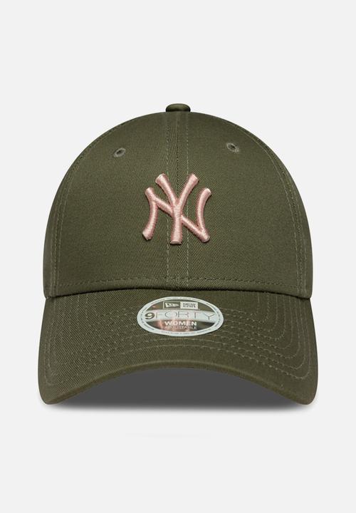 New Era - Female League Ess Midi 9Forty® New York Yankees - Olive