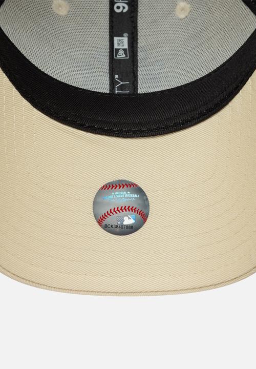 New Era - Female Metallic Logo 9Forty® New York Yankees - Light Beige