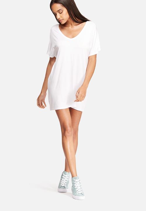 v neck t shirt dress white