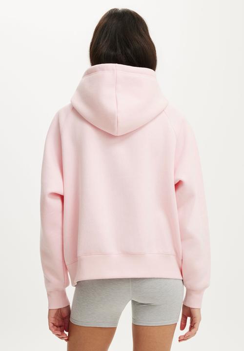 Cotton On - Plush Essential Raglan Hoodie - Cherry Dream