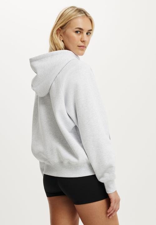 Cotton On - Plush Essential Raglan Hoodie - Cloudy Grey Marle