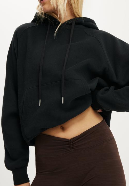 Cotton On - Plush Essential Raglan Hoodie - Black