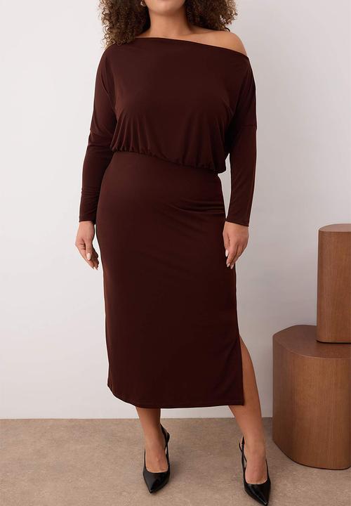 Trendyol - Straight Asymmetric One Sleeve Waist Fitted Stretch Midi Knitted Dress - Brown