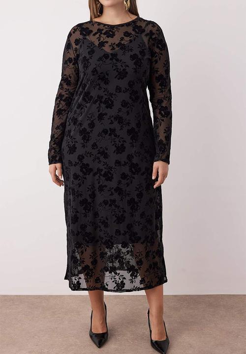 Trendyol - New Year Crew Neck A-Line Floral Pattern Maxi Plus Size Knitted Tulle Dress - Black