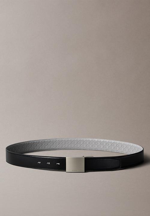 Calvin Klein - Titlecase Plaque Buckle Belt - Black