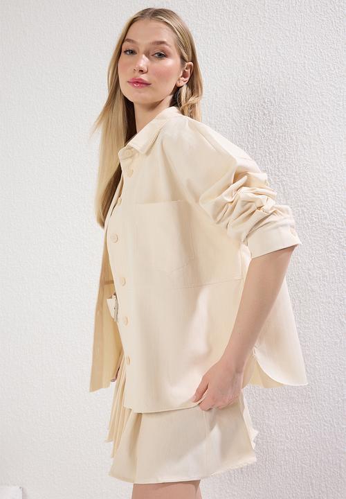 Trendyol - Back Lace Detail Pocket Regular Gabardine Jacket - Beige