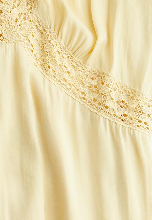 H&M - Lace-detail dress -  light yellow