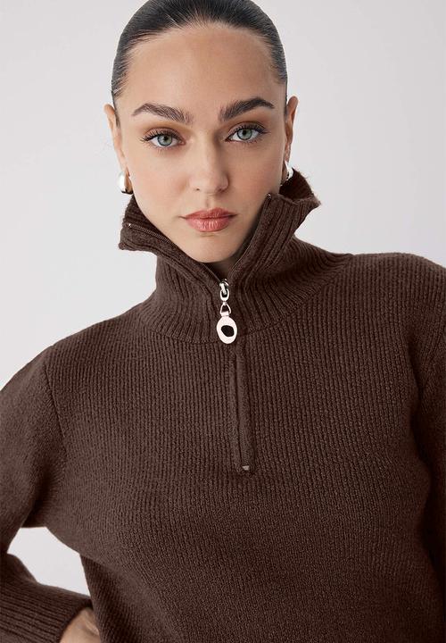 Trendyol - Wardrobe Essentials Wool Premium Yarn Zippered Basic Knitwear Sweater - Brown