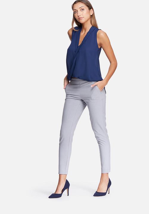 dailyfriday - Sleeveless wrap front top