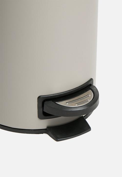 Bathroom Solutions - 3L Pedal Bin - Taupe
