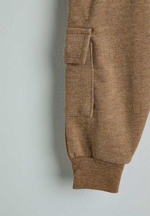 Pop Candy - Cargo pants with crew socks - brown & white