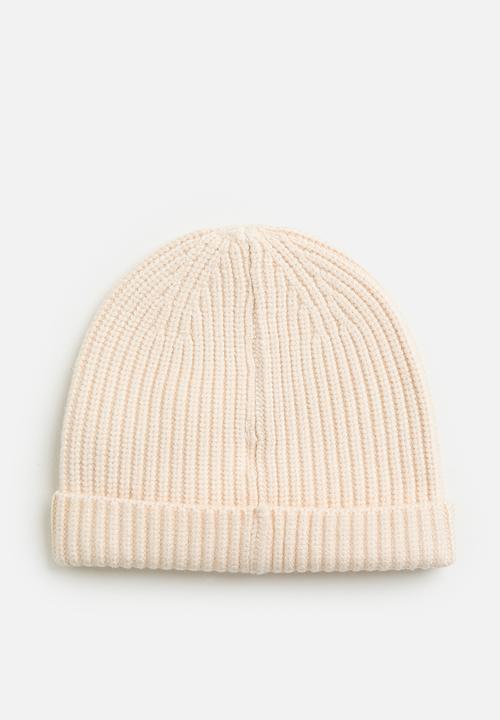 Pop Candy - Fitted beanie with crocheted flowers - cream