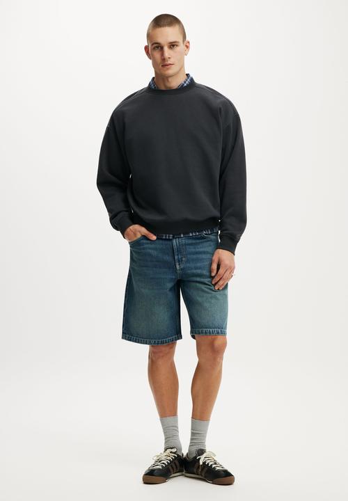 Cotton On - Box Fit Crew Sweater - Washed Black