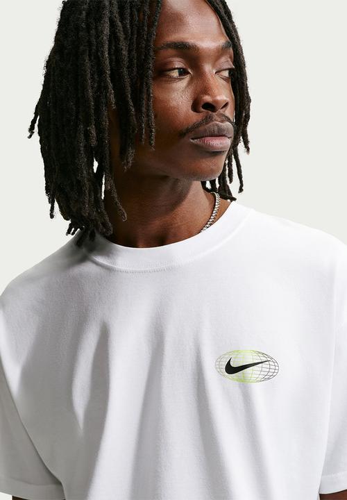 Nike - NSW Athletic Graphic Worldwide Tee - White