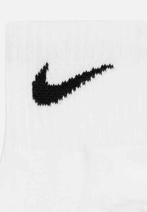 Nike - Nike performance lightweight ankle socks 3pk - white