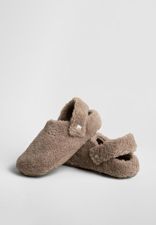 Crocs - Classic cozzy slipper - brown