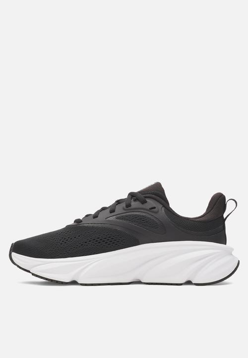Under Armour - ROGUE 6