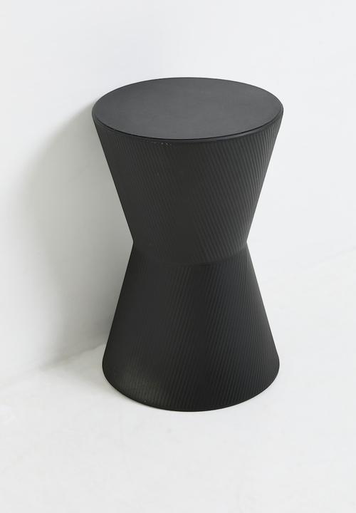 H&S - Strata Side Table - Black