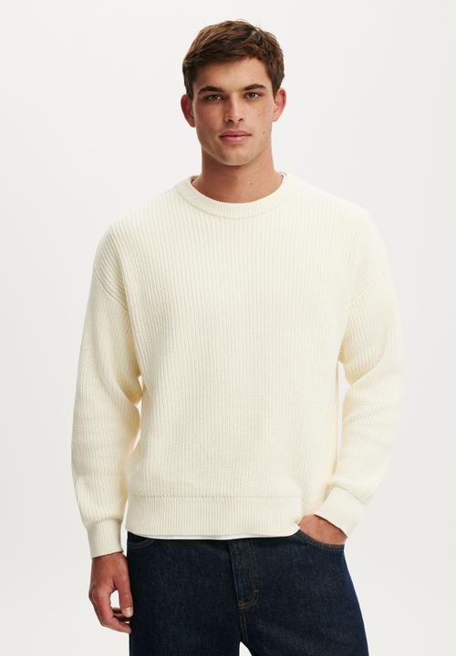 Cotton On - Box Fit Crew Knit - Ecru