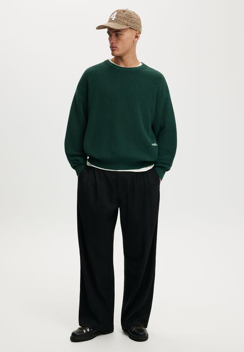 Cotton On - Box Fit Crew Knit - Forest Emb