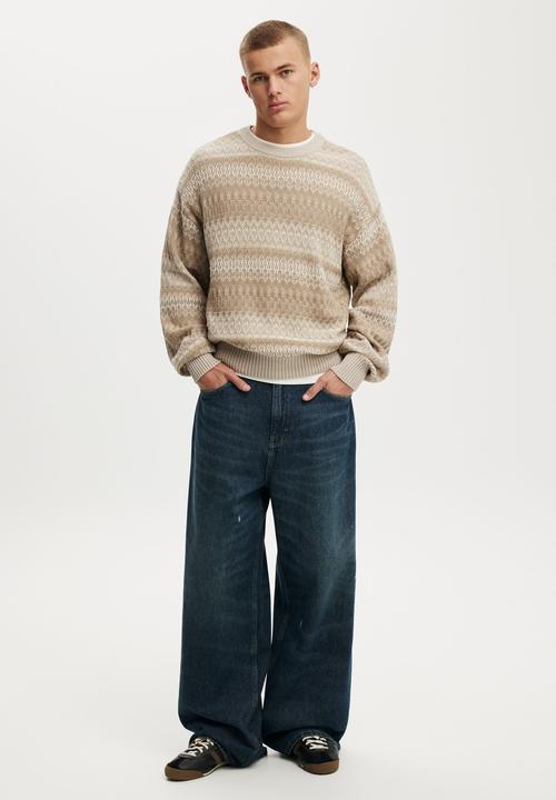 Cotton On - Box Fit Crew Knit - Natural Pattern
