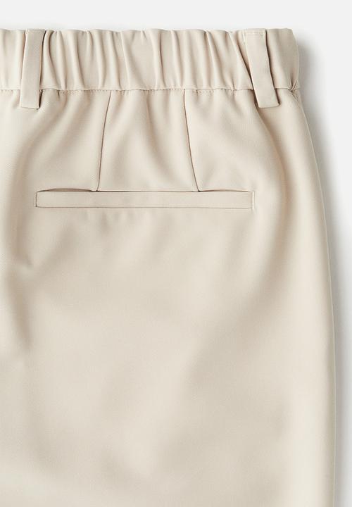 H&M - Slim fit cropped trousers - light beige