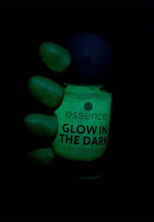 essence - Glow in the Dark Mini Nail Polish - 14