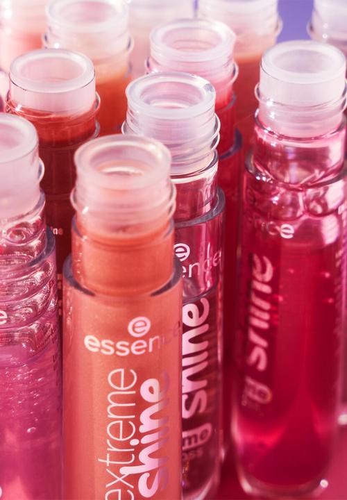 essence - EXTREME Shine Volume Lip Gloss - 19 Frosted Fairy