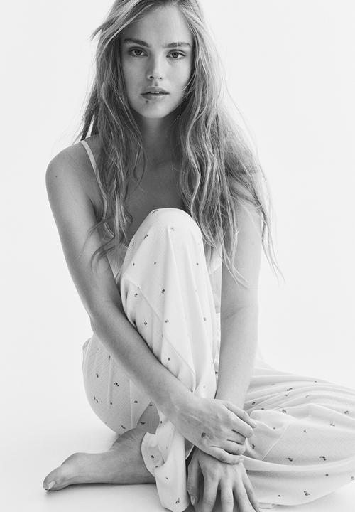 H&M - Pointelle pyjama bottoms - cream floral 