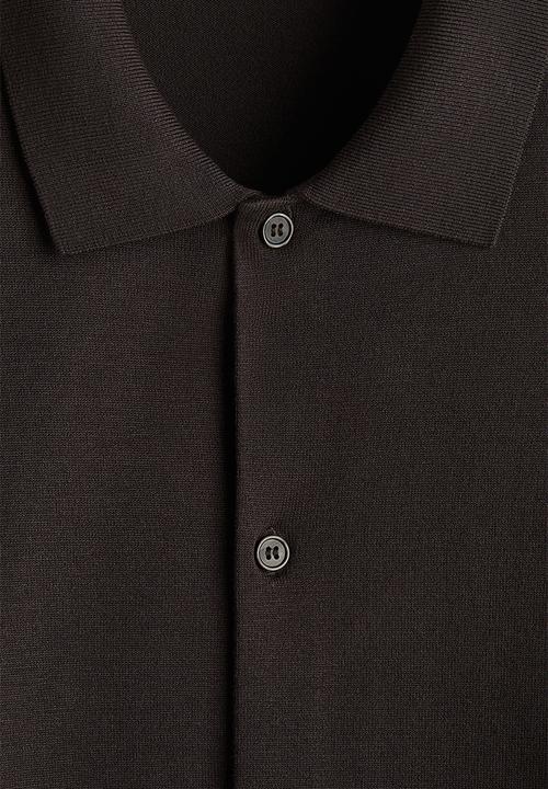 H&M - Regular fit knitted short-sleeved shirt - brown