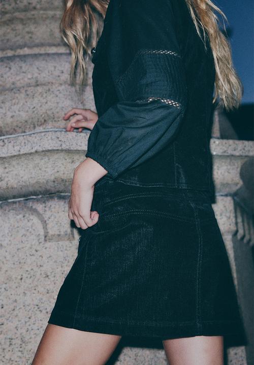 H&M - Rhinestone-button mini skirt - black