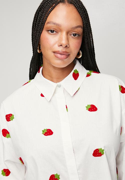 Me&B - Plus Embroidered Cotton Shirt - Strawberry