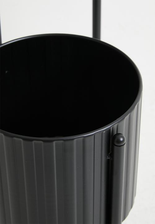 H&S - Trio metal planter - Black