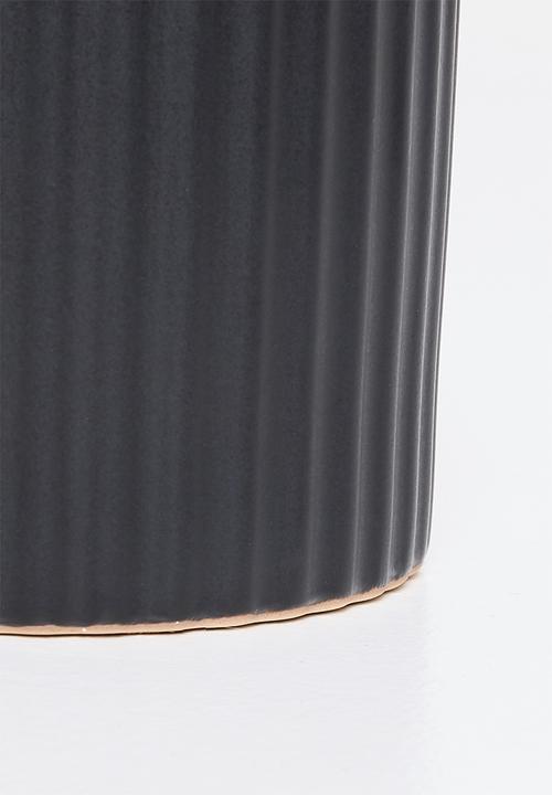 H&S - Aromatic wood scented candle - black