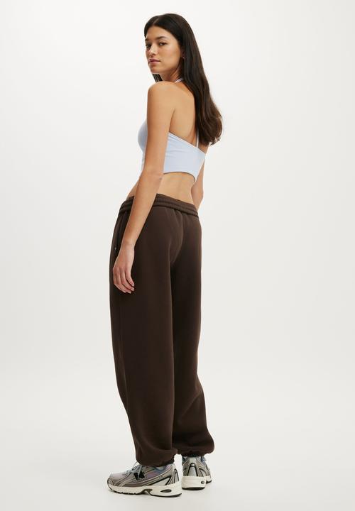Cotton On - Plush Boyfriend Jogger - French Roast