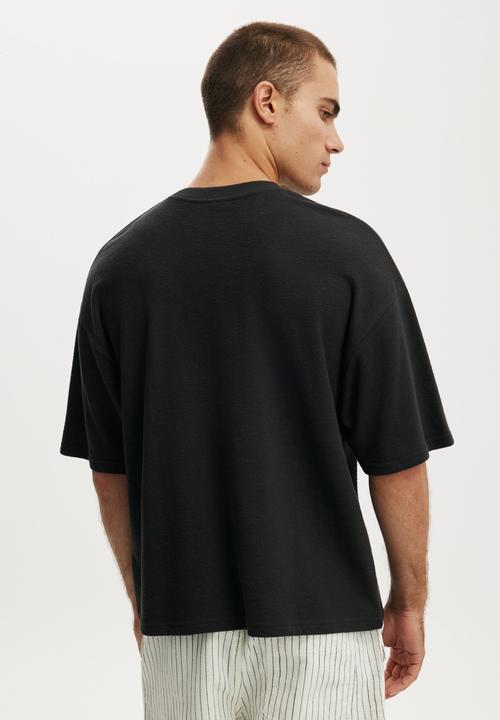 Cotton On - Cropped fit T-shirt - Washed Black Terry 