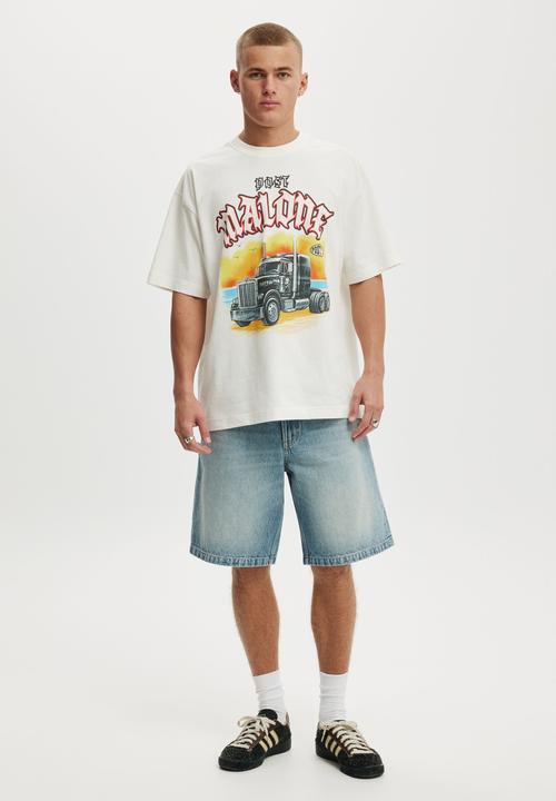 Cotton On - Box Fit Premium Music T-Shirt - Lcn Bra Vintage White/Post Malone - Truck