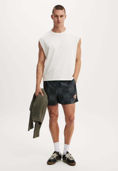 Cotton On - Alfa Romeo Soccer Short - Black