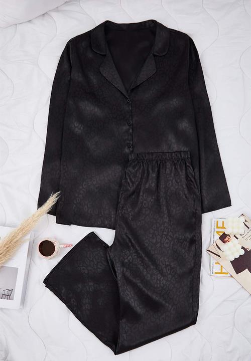 Trendyol - Leopard Print Satin Shirt Pants Woven Pajamas Set - Black