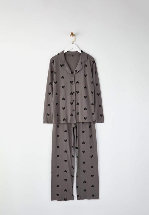 Trendyol - Heart Patterned Knitted Pajamas Set - Gray