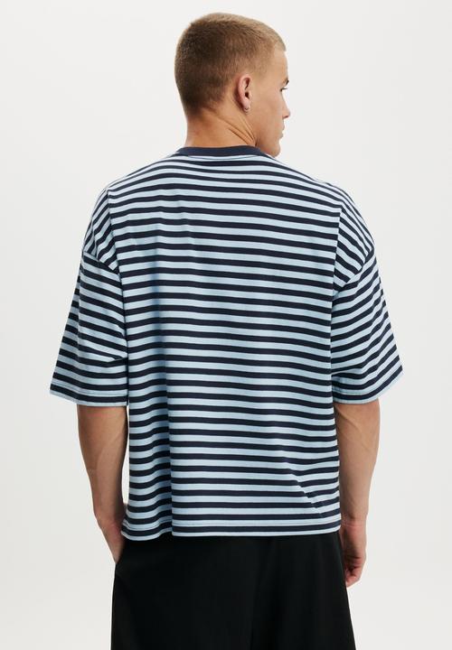 Cotton On - Cropped Fit T-shirt - True Navy/Powder Blue