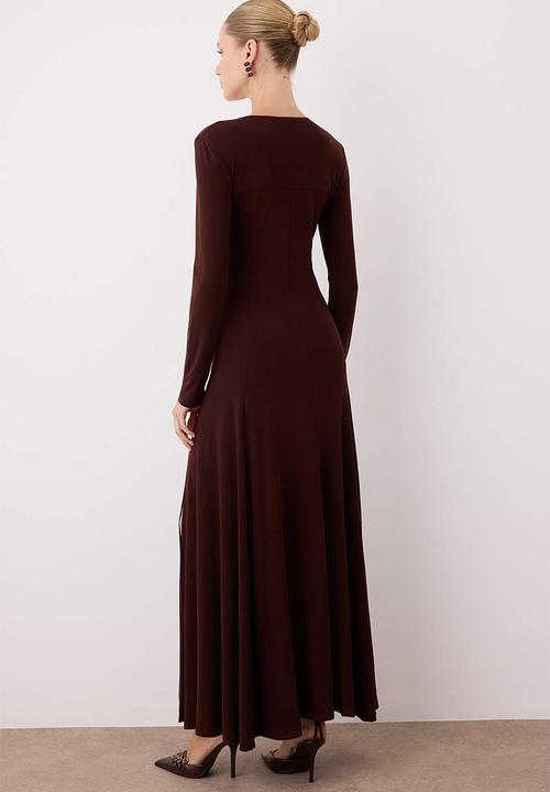 Trendyol - V-Neck Maxi Knitted Dress - Brown